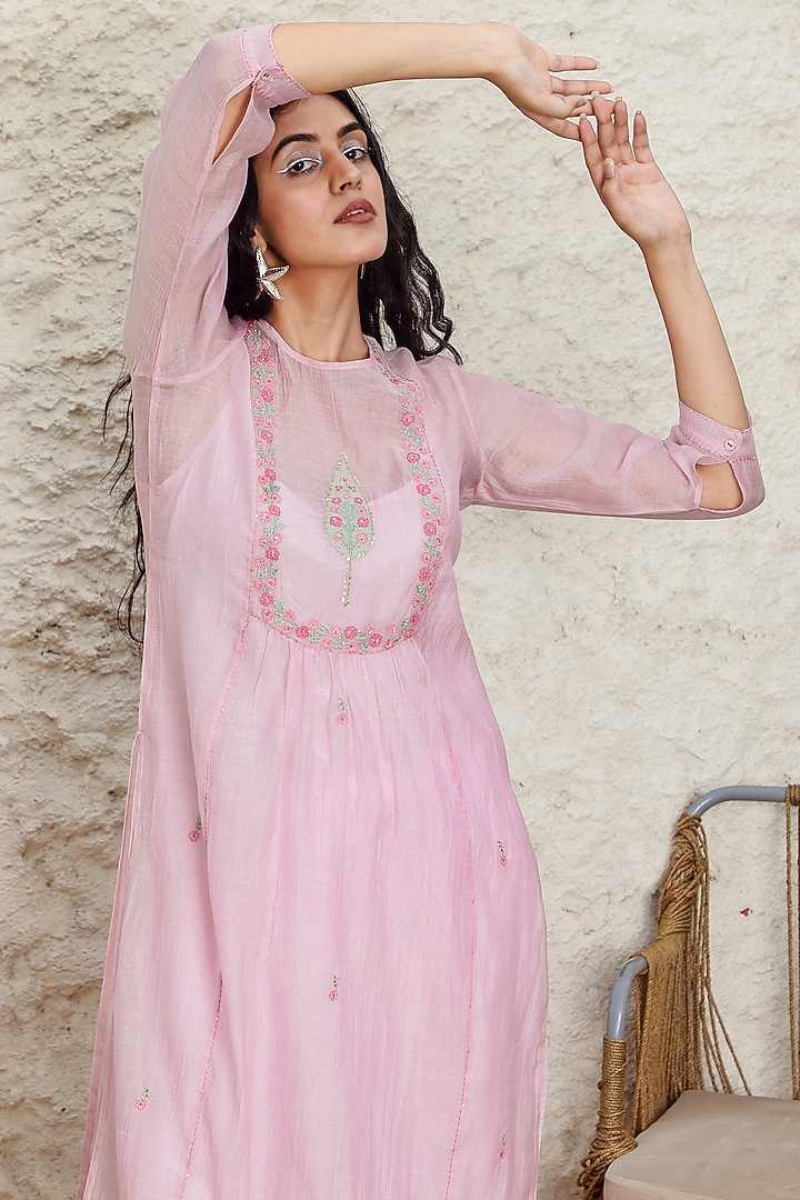 Blush Pink Chanderi Embroidered Kurta Set by TATWA at Pernia's Pop Up Shop