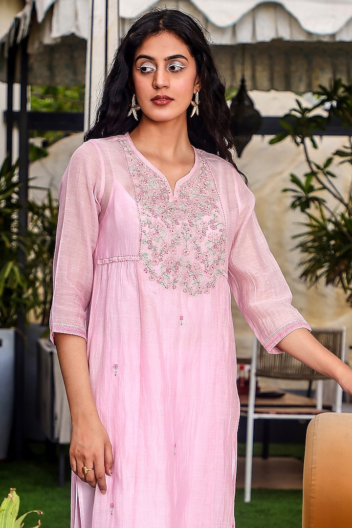 Blush Pink Chanderi Embroidered Kurta Set by TATWA at Pernia's Pop Up Shop
