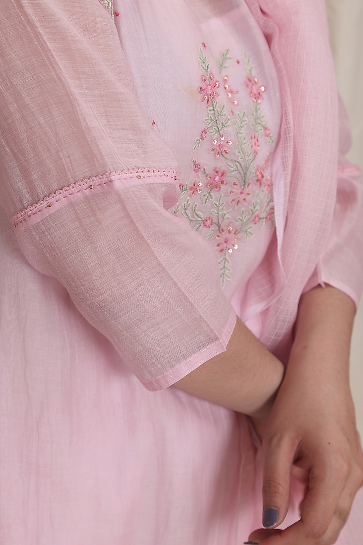 Blush Pink Chanderi Embroidered Kurta Set by TATWA at Pernia's Pop Up Shop
