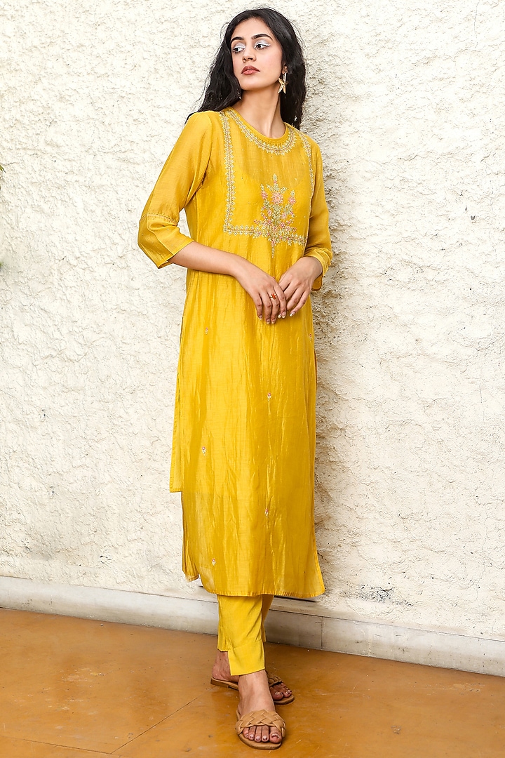 Mustard Yellow Chanderi Embroidered Kurta Set by TATWA at Pernia's Pop Up Shop