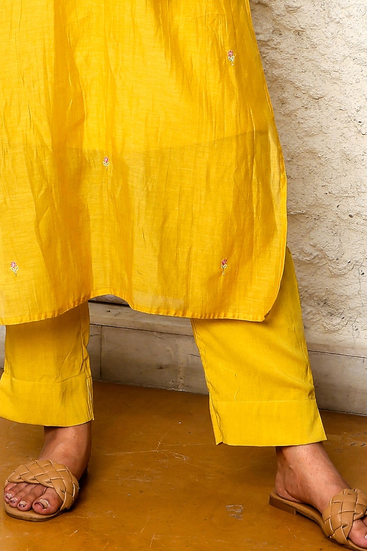 Mustard Yellow Chanderi Embroidered Kurta Set by TATWA at Pernia's Pop Up Shop