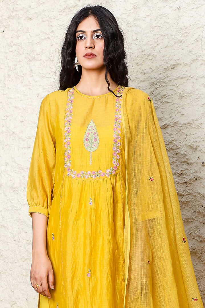 Mustard Yellow Chanderi Embroidered Kurta Set by TATWA at Pernia's Pop Up Shop