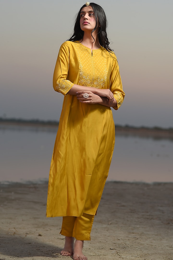 Mustard Viscose Katan Silk Embroidered Kurta Set by TATWA at Pernia's Pop Up Shop