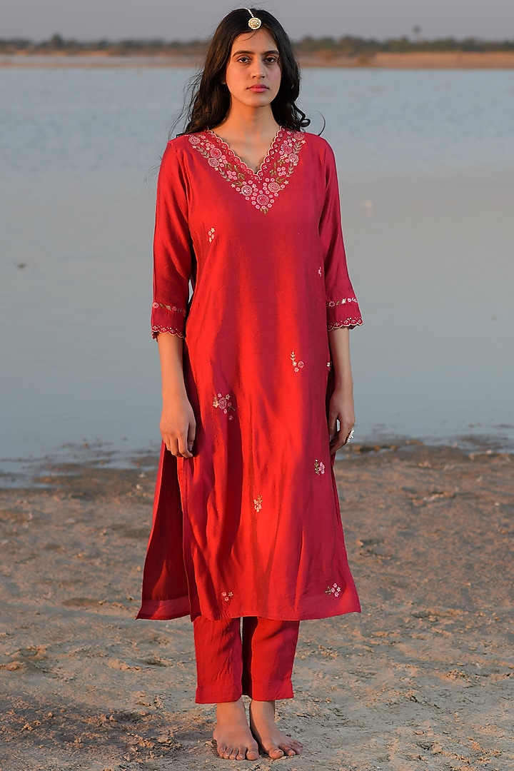 Magenta Pink Viscose Katan Silk Embroidered Kurta Set by TATWA at Pernia's Pop Up Shop