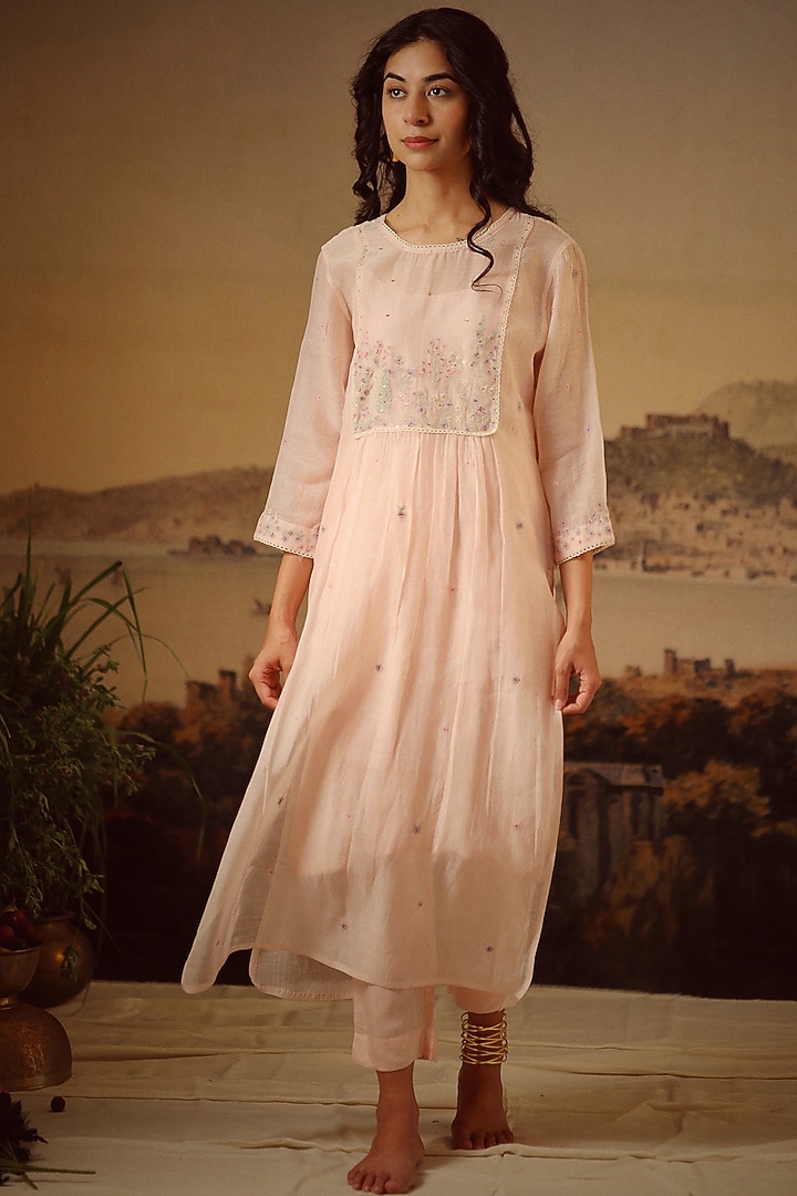Pink Handloom Chanderi Embroidered Kurta Set by TATWA at Pernia's Pop Up Shop