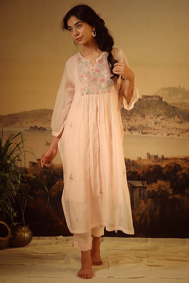 Pink Handloom Chanderi Embroidered Kurta Set by TATWA at Pernia's Pop Up Shop