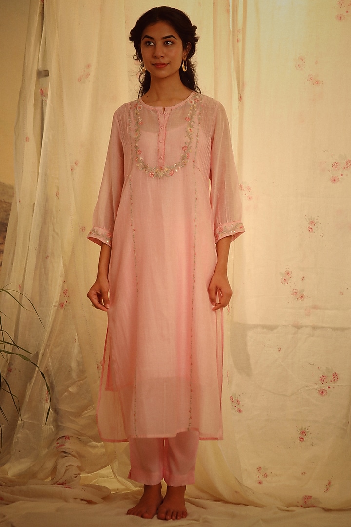 Blush Pink Handloom Chanderi Embroidered Kurta Set by TATWA at Pernia's Pop Up Shop