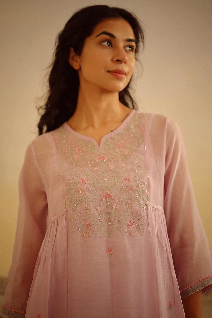 Lavender Handloom Chanderi Embroidered Kurta Set by TATWA at Pernia's Pop Up Shop