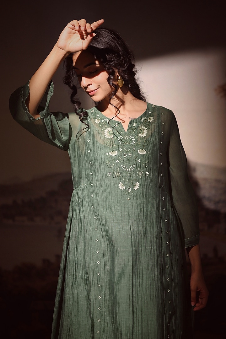 Bottle Green Handloom Chanderi Embroidered Kurta Set by TATWA at Pernia's Pop Up Shop