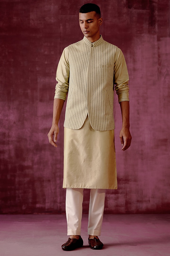 Sage Green Cotton Silk Embroidered Bundi Jacket Set by Pouli Pret Men at Pernia's Pop Up Shop