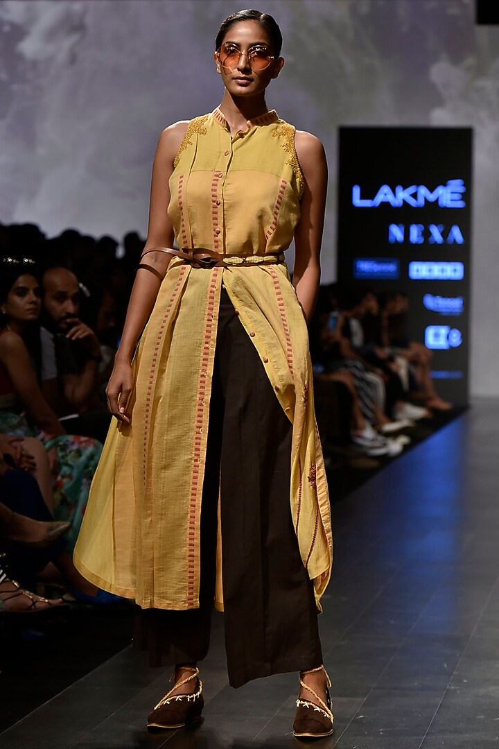 Mustard & Pink Embroidered Kurta by Tahweave at Pernia's Pop Up Shop