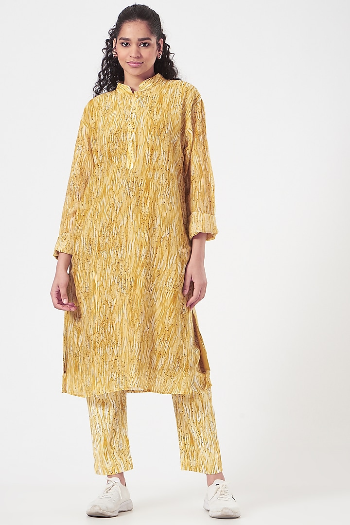 Yellow Cotton Silk Printed Kurta Set by TIL BY AV - at Pernia's Pop Up Shop