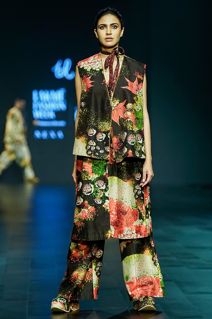 Red Chanderi Digital Printed Co-Ord Set by TIL BY AV - at Pernia's Pop Up Shop