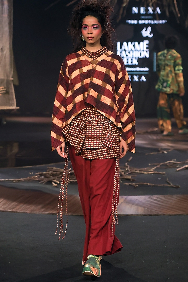 Maroon Handspun Cotton Digital Printed Oversized Cape Top by TIL BY AV - at Pernia's Pop Up Shop