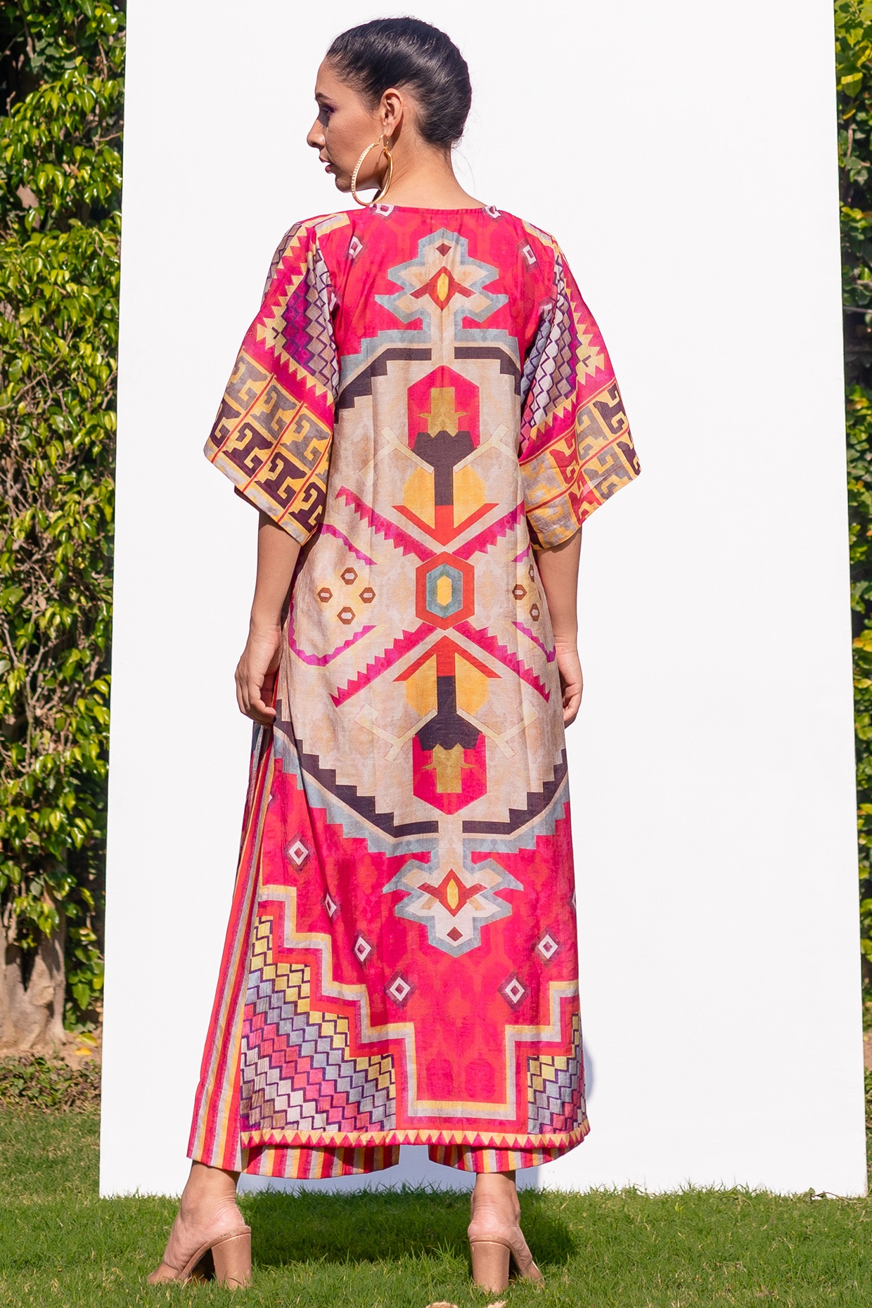 Fuchsia Printed Kaftan Set Design by 