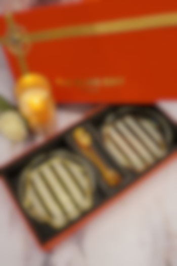 Liner Black & White Bowl & Spoon Set by The Bling Edit at Pernia's Pop Up Shop