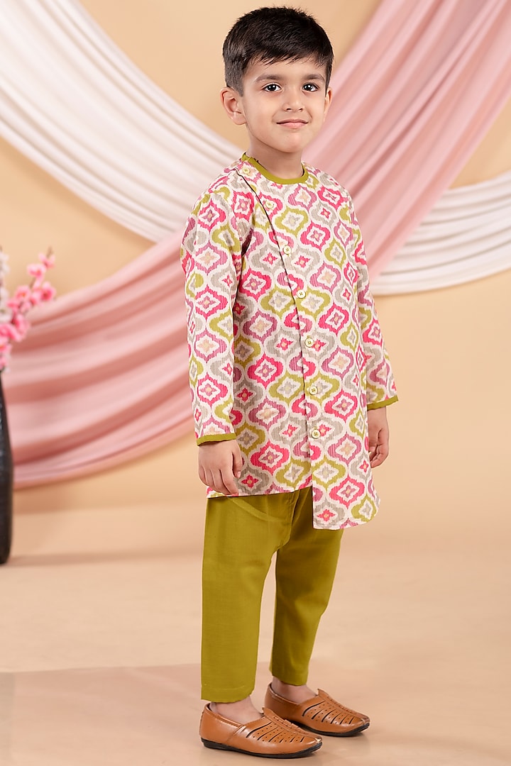 Pink Cotton Silk Printed Kurta Set For Boys by The Blue Morphology