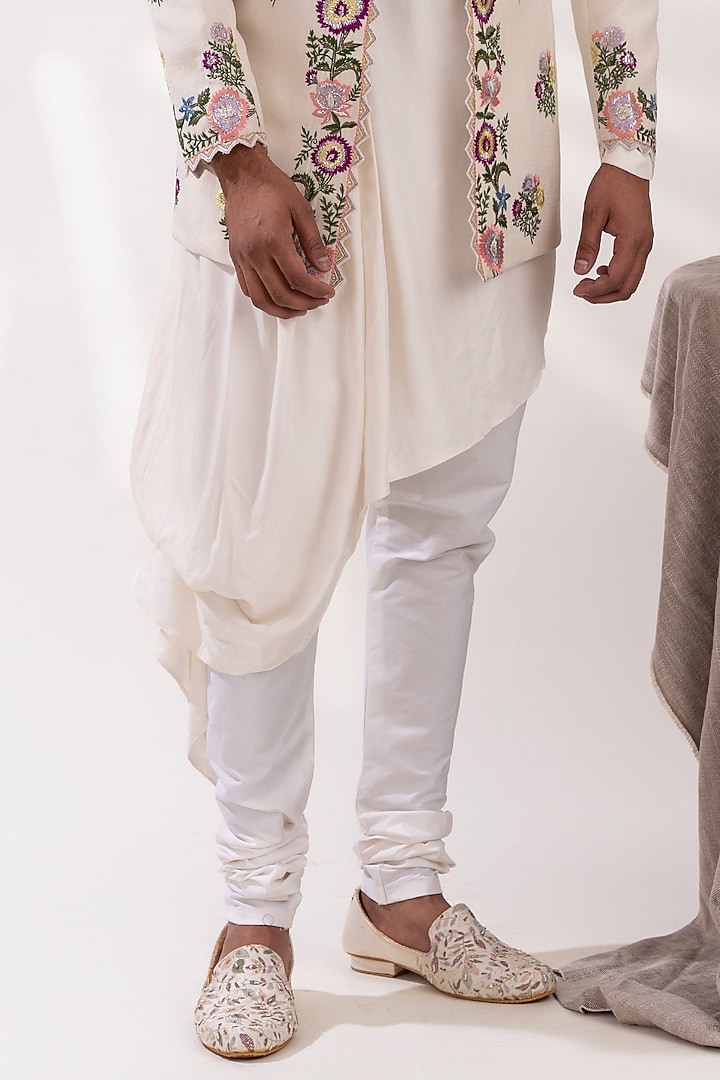 Off-White Twill Cotton & Chanderi Silk Embellished Wedding Indowestern Jacket Set by TIRA BY NARESH RAJ at Pernia's Pop Up Shop