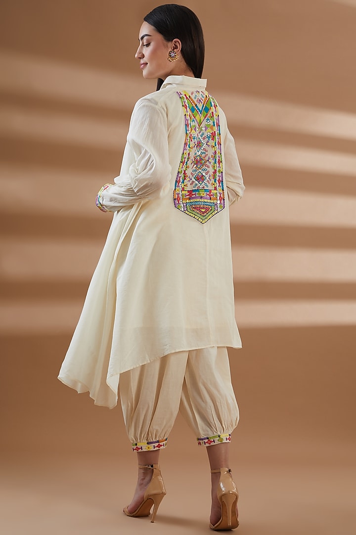 Ivory Pure Cotton Embroidered Kurta Set by Tamra By Payal Khanna at Pernia's Pop Up Shop