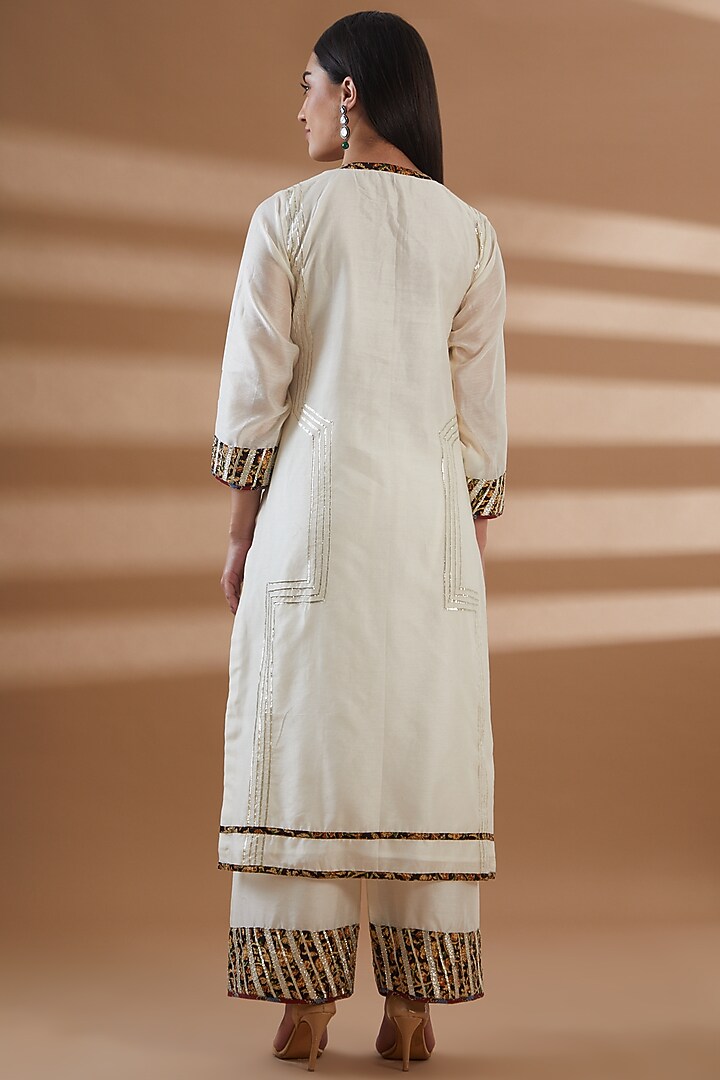Ivory Pure Chanderi Embroidered Kurta Set by Tamra By Payal Khanna at Pernia's Pop Up Shop