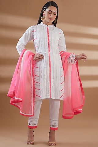 White Pure Cotton Embellished Kurta Set by Tamra By Payal Khanna