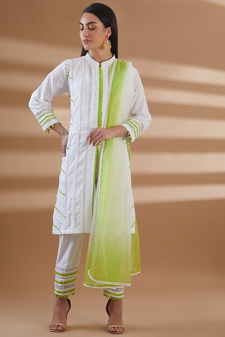 White Pure Cotton Embellished Kurta Set by Tamra By Payal Khanna