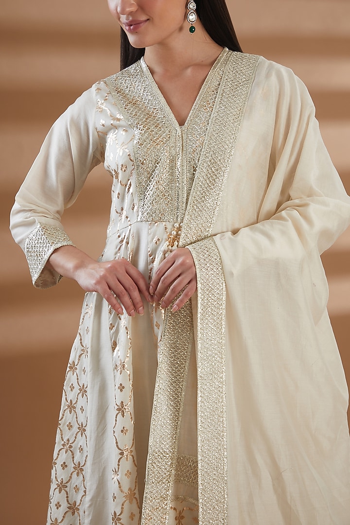White Silk Chanderi Embroidered Party Wear Anarkali Set by Tamra By Payal Khanna at Pernia's Pop Up Shop