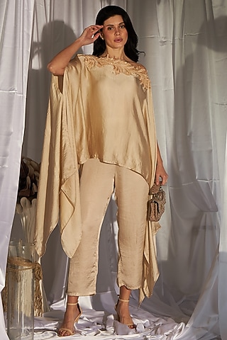 Nude Satin Silk Sequins Embroidered Cape Set by Tasuvure Indes