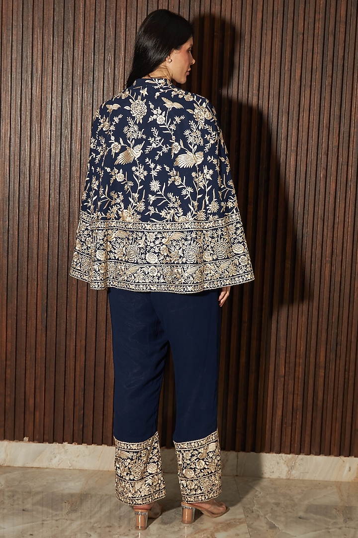 Blue Georgette Gara Embroidered Kurta Set by Tasuvure Indes at Pernia's Pop Up Shop