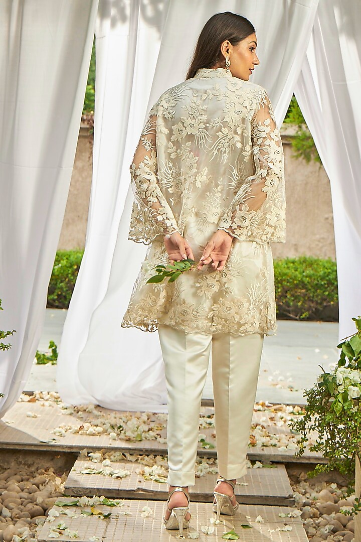 Pearl White Organza Peplum Tunic Set by Tasuvure Indes at Pernia's Pop Up Shop