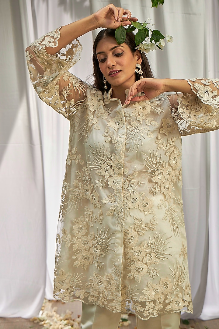 Pearl White Organza Peplum Tunic Set by Tasuvure Indes at Pernia's Pop Up Shop
