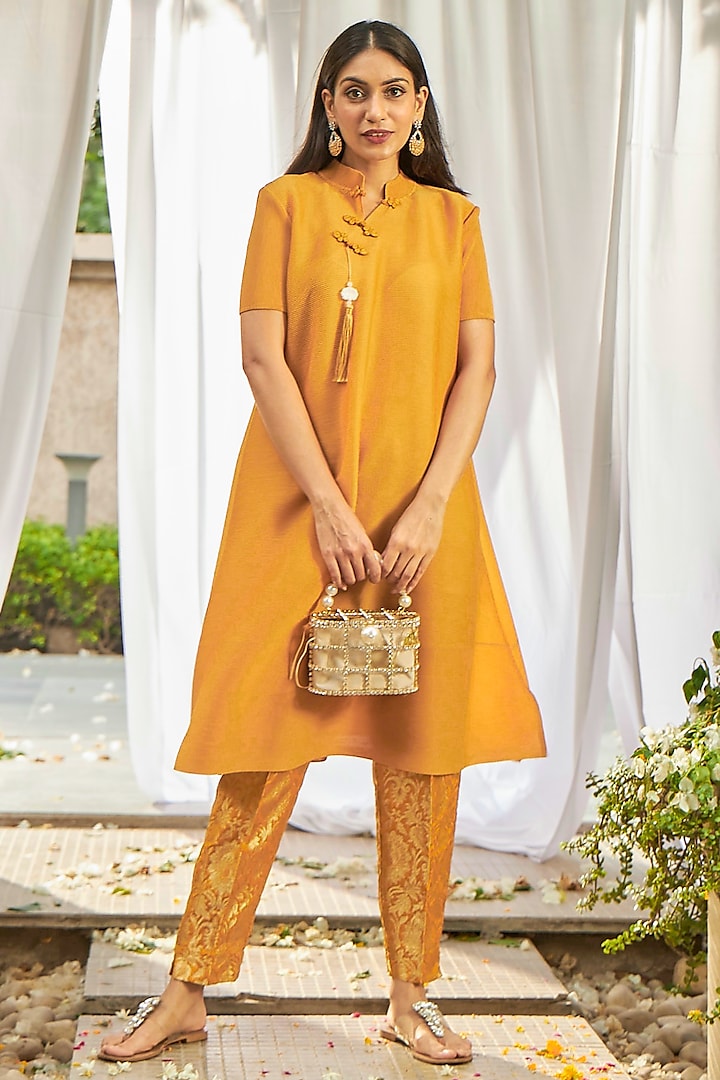 Yellow Pleated Tunic Set by Tasuvure Indes