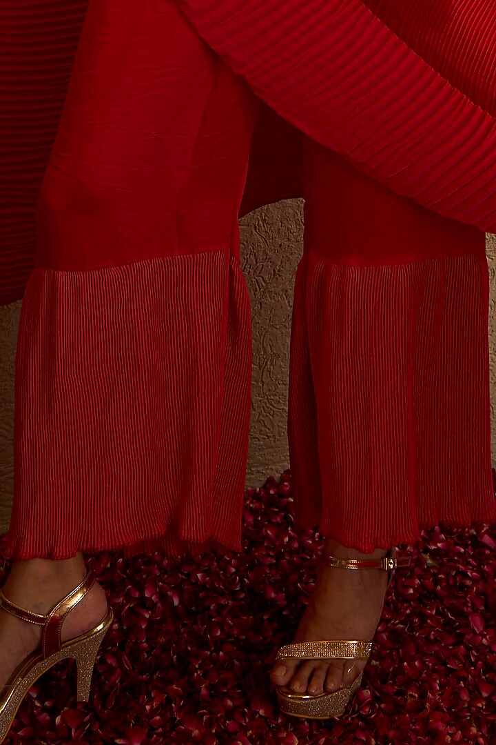 Magenta Pleated Fabric Pant Set by Tasuvure Indes at Pernia's Pop Up Shop