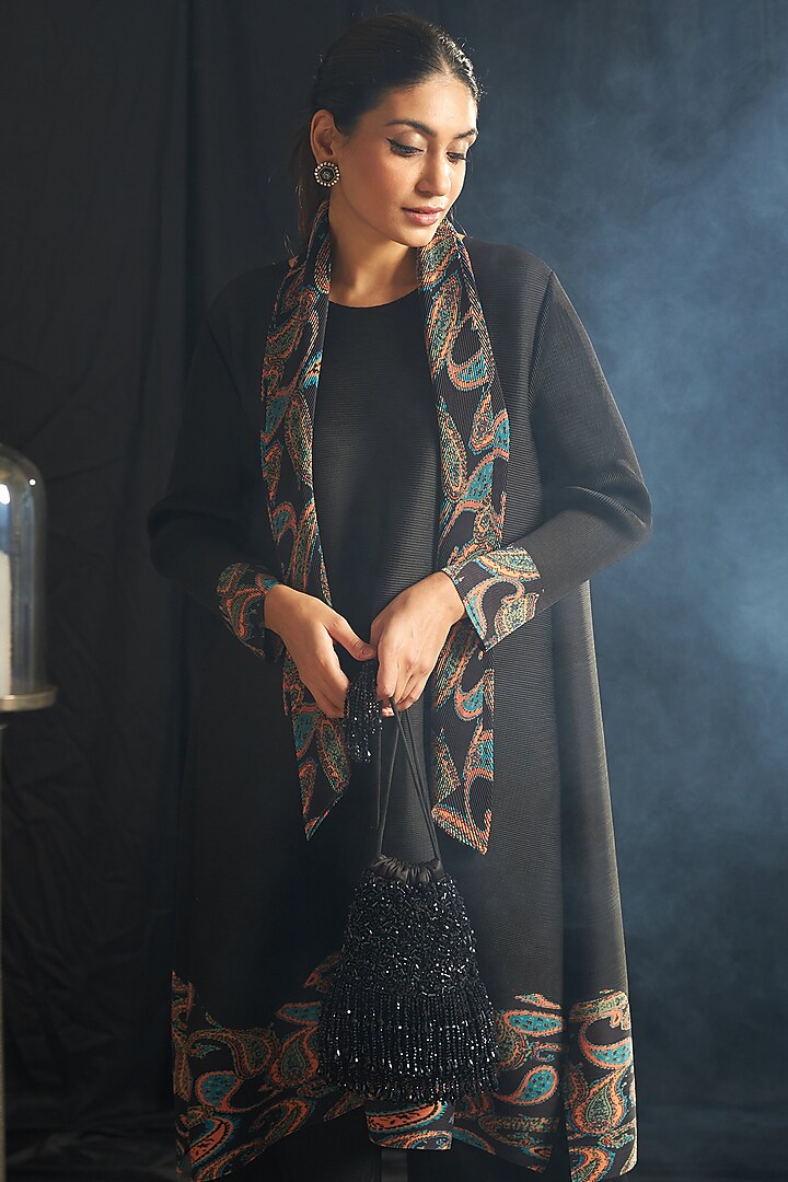 Black Pleated Polyester Paisley Printed Tunic Set by Tasuvure Indes at Pernia's Pop Up Shop