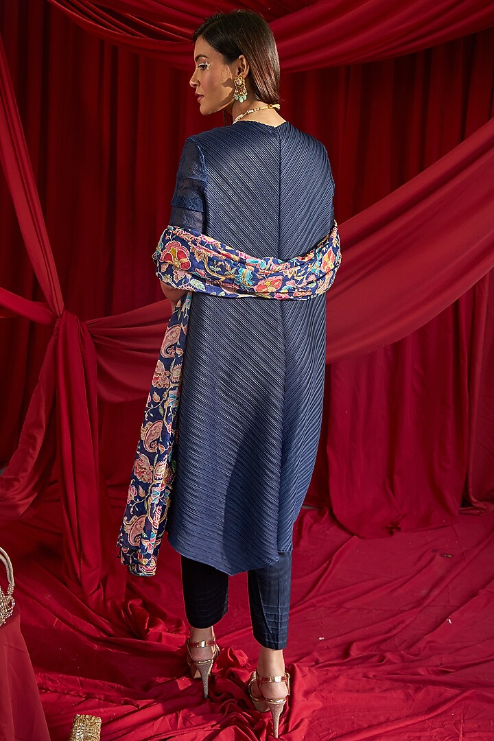 Blue Pleated Polyester Straight Tunic Set by Tasuvure Indes at Pernia's Pop Up Shop