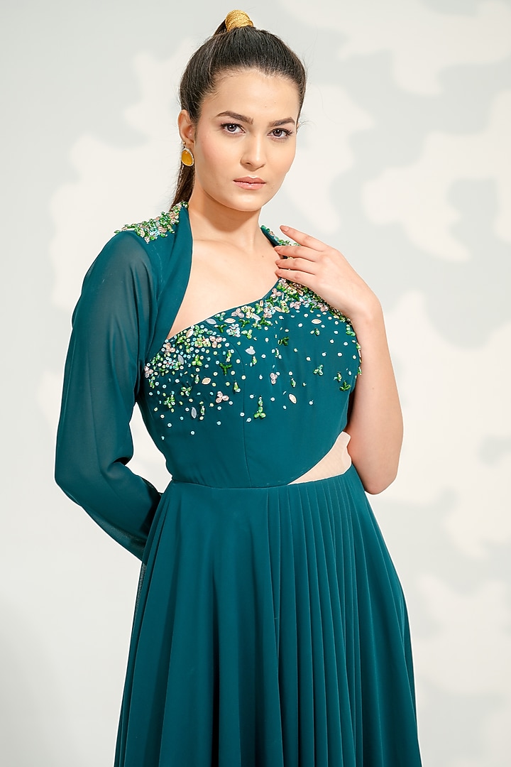 Emerald Green Georgette Embroidered Party Wear Gown by Tamaraa By Tahani at Pernia's Pop Up Shop