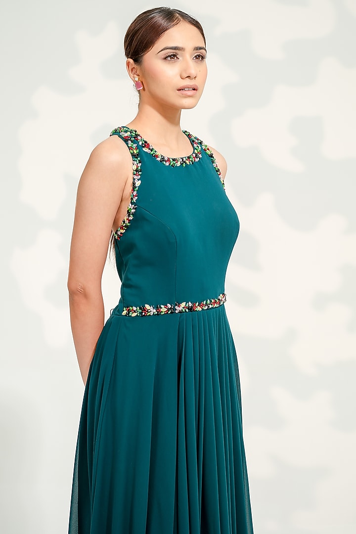 Emerald Green Georgette Hand Embroidered Party Wear Gown by Tamaraa By Tahani at Pernia's Pop Up Shop