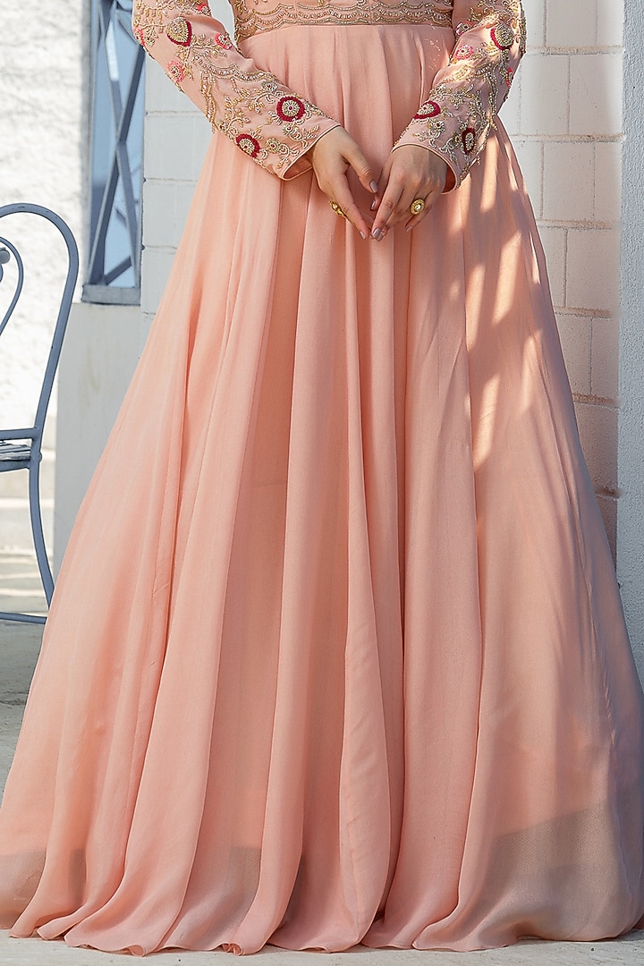 Coffee Crepe Hand Embroidered Engagement Gown With Dupatta by Tamaraa By Tahani at Pernia's Pop Up Shop
