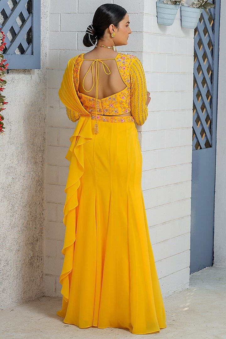 Yellow Georgette & Tulle Wedding Lehenga Saree Set by Tamaraa By Tahani at Pernia's Pop Up Shop