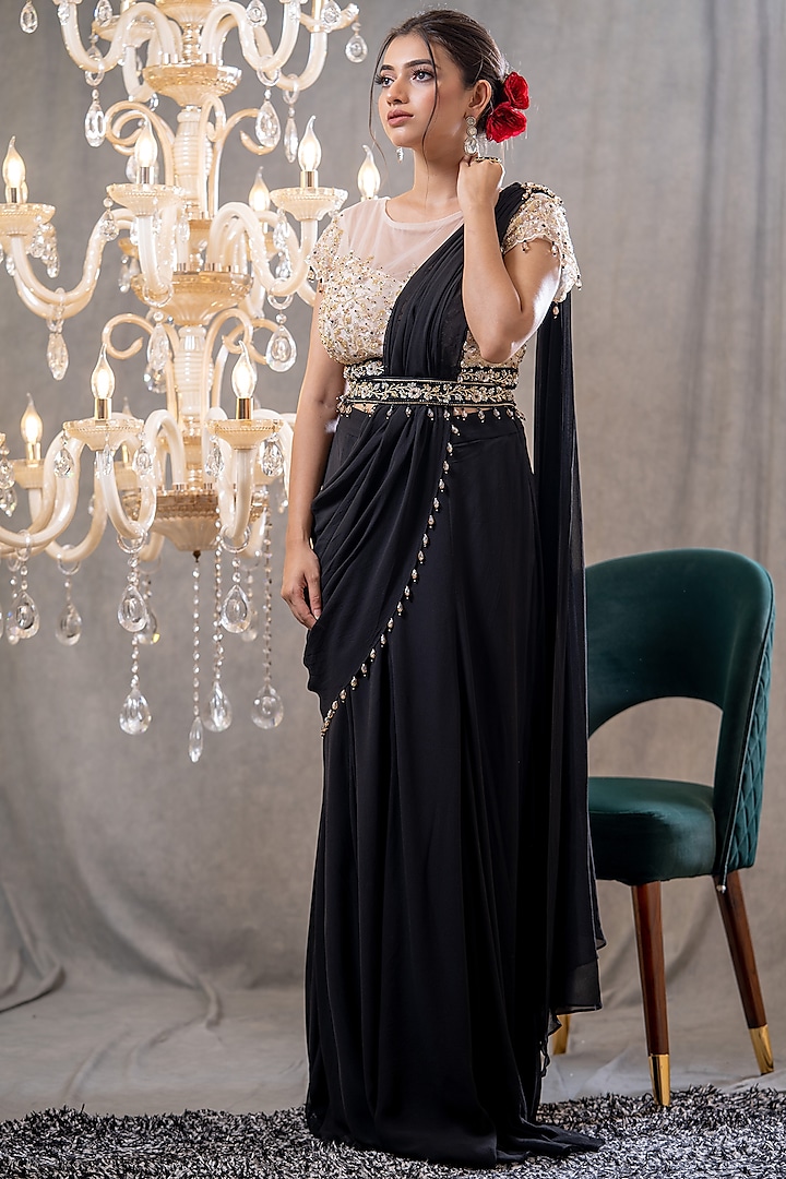 Black Georgette Draped Saree Set by Tamaraa By Tahani