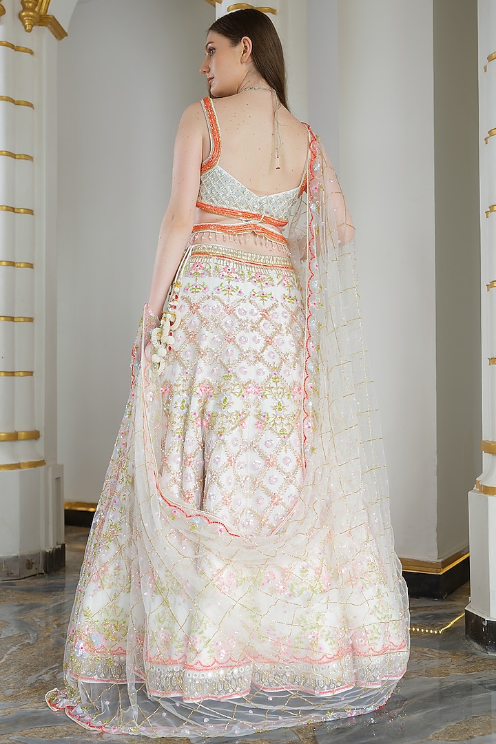 White Taffeta Silk Floral Embroidered Bridal Lehenga Set by Tamaraa By Tahani at Pernia's Pop Up Shop