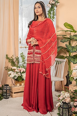 Maroon Hand Embroidered Lehenga Set by Tamaraa By Tahani