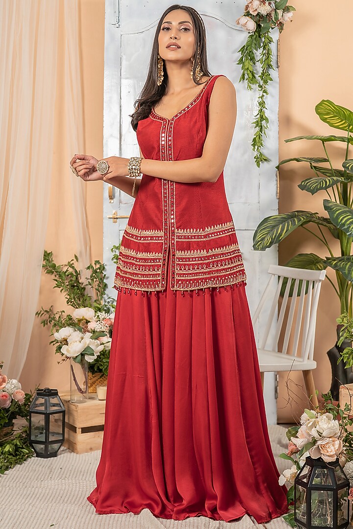 Maroon Hand Embroidered Lehenga Set by Tamaraa By Tahani at Pernia's Pop Up Shop