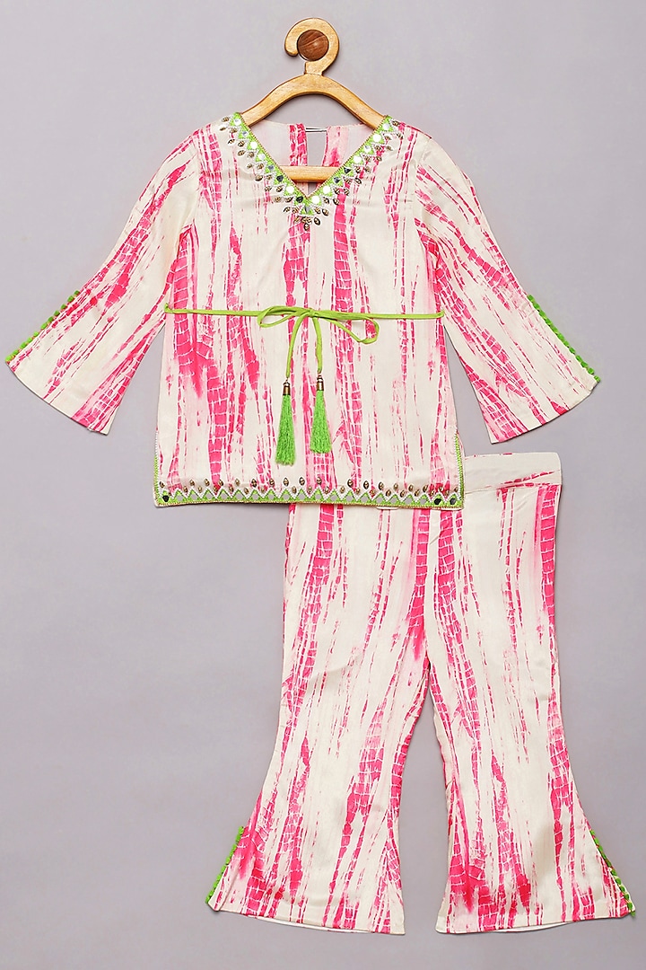 Pink & White Flat Silk Mirror Work Kurta Set by Tutus by tutu at Pernia's Pop Up Shop