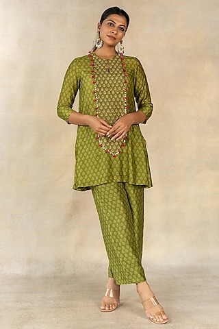 Mehendi Green Cotton Silk Motif Printed & Hand Embroidered Co-Ord Set by TUSSAH BY SIDDHI SHAH
