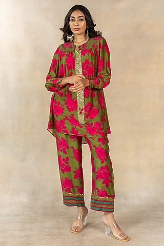 Mehendi Green Cotton Silk Floral Printed & Hand Embroidered Co-Ord Set by TUSSAH BY SIDDHI SHAH
