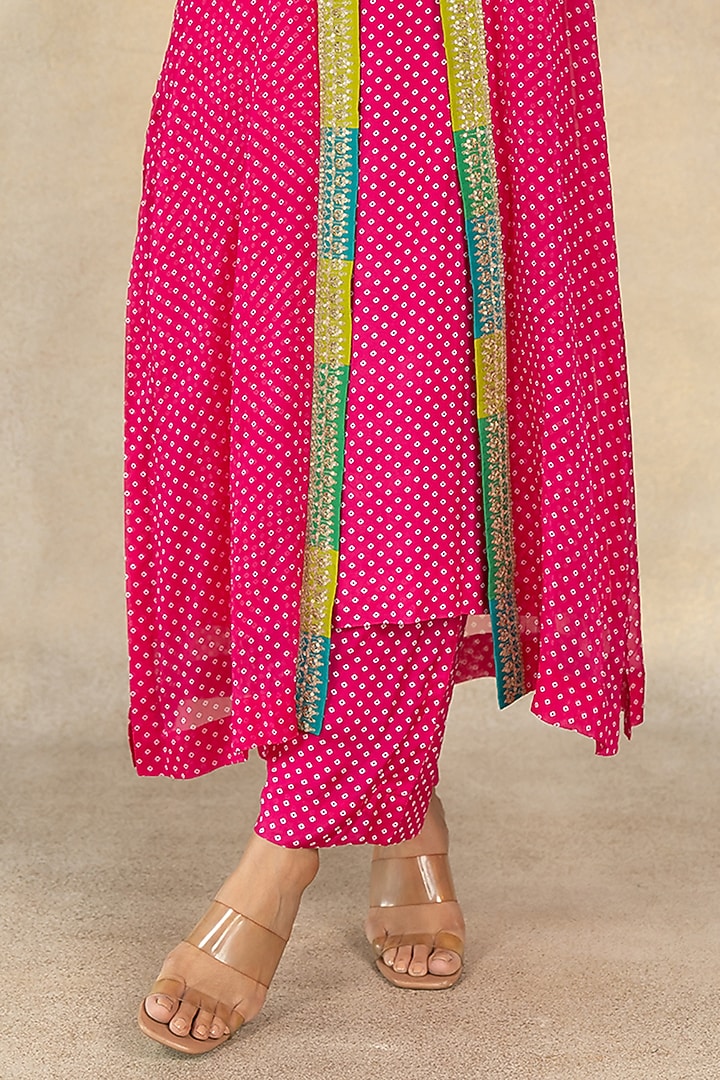 Pink Cotton Silk Bandhani Printed A-Line Kurta Set by TUSSAH BY SIDDHI SHAH at Pernia's Pop Up Shop