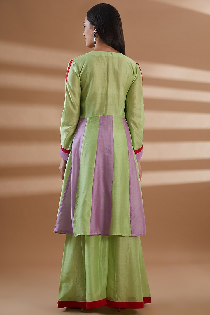 Green Pure Chanderi Embroidered Kurta Set by Tamra By Payal Khanna at Pernia's Pop Up Shop