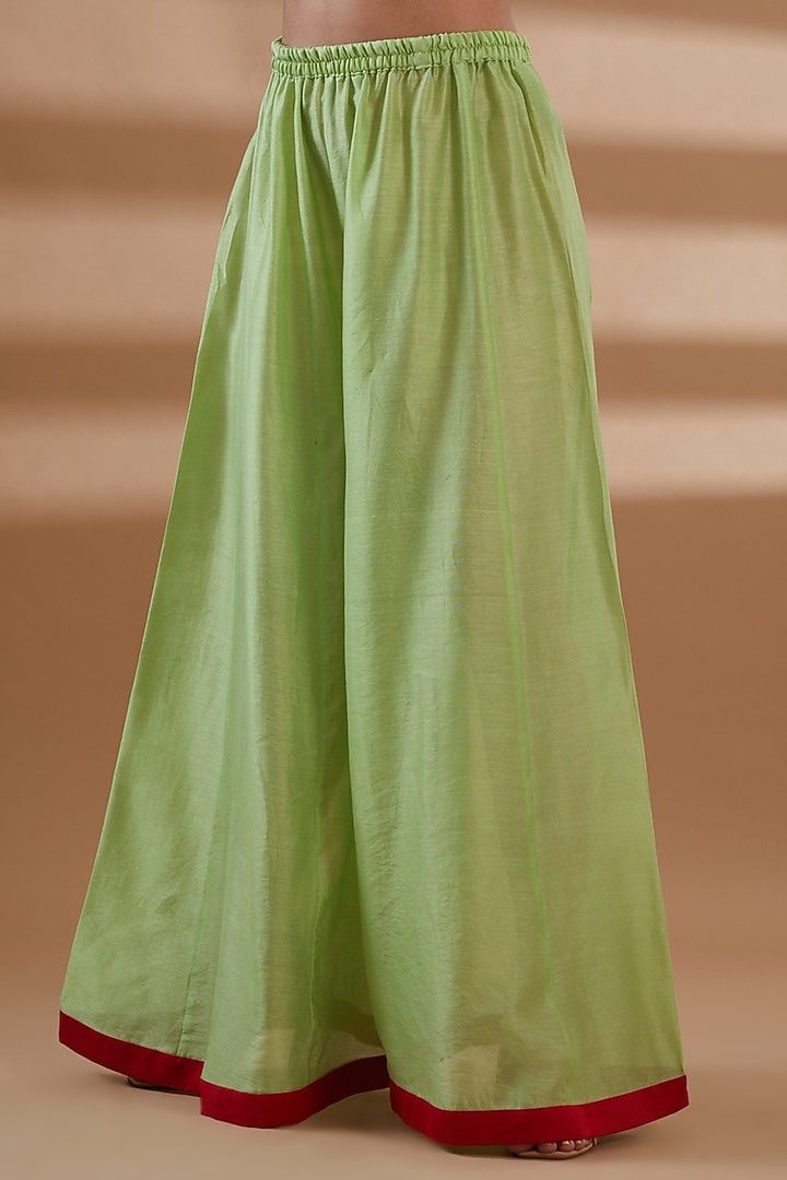 Green Pure Chanderi Embroidered Kurta Set by Tamra By Payal Khanna at Pernia's Pop Up Shop