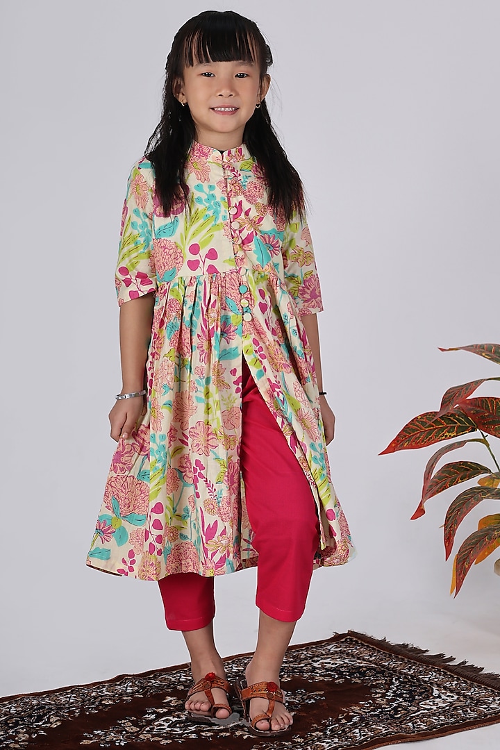 Pink Cotton Floral Printed Kurta Set For Girls by THE COTTON STAPLE at Pernia's Pop Up Shop